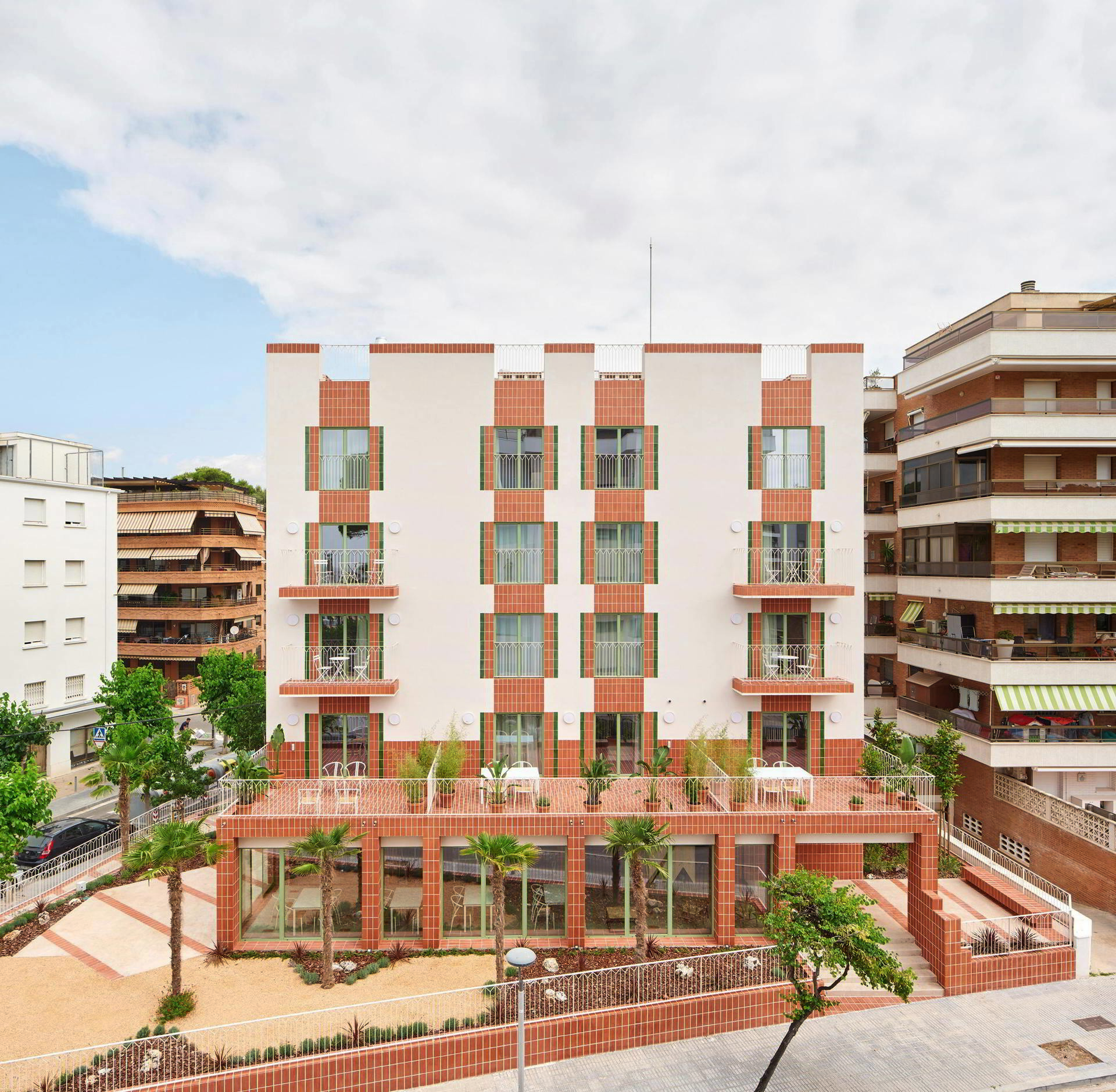  Transformación de un edificio abandonado en 27 apartamentos