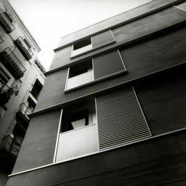 Edificio de viviendas en Ases 1