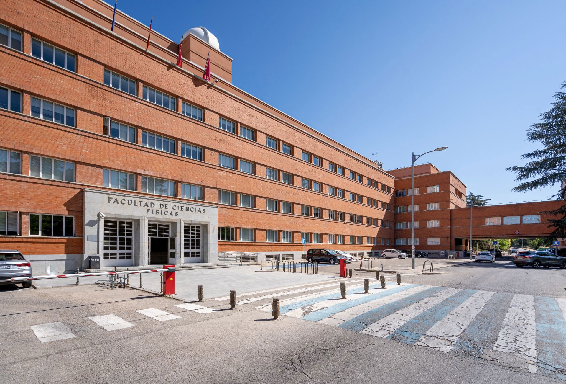  Facultades de Química y Física de Madrid
