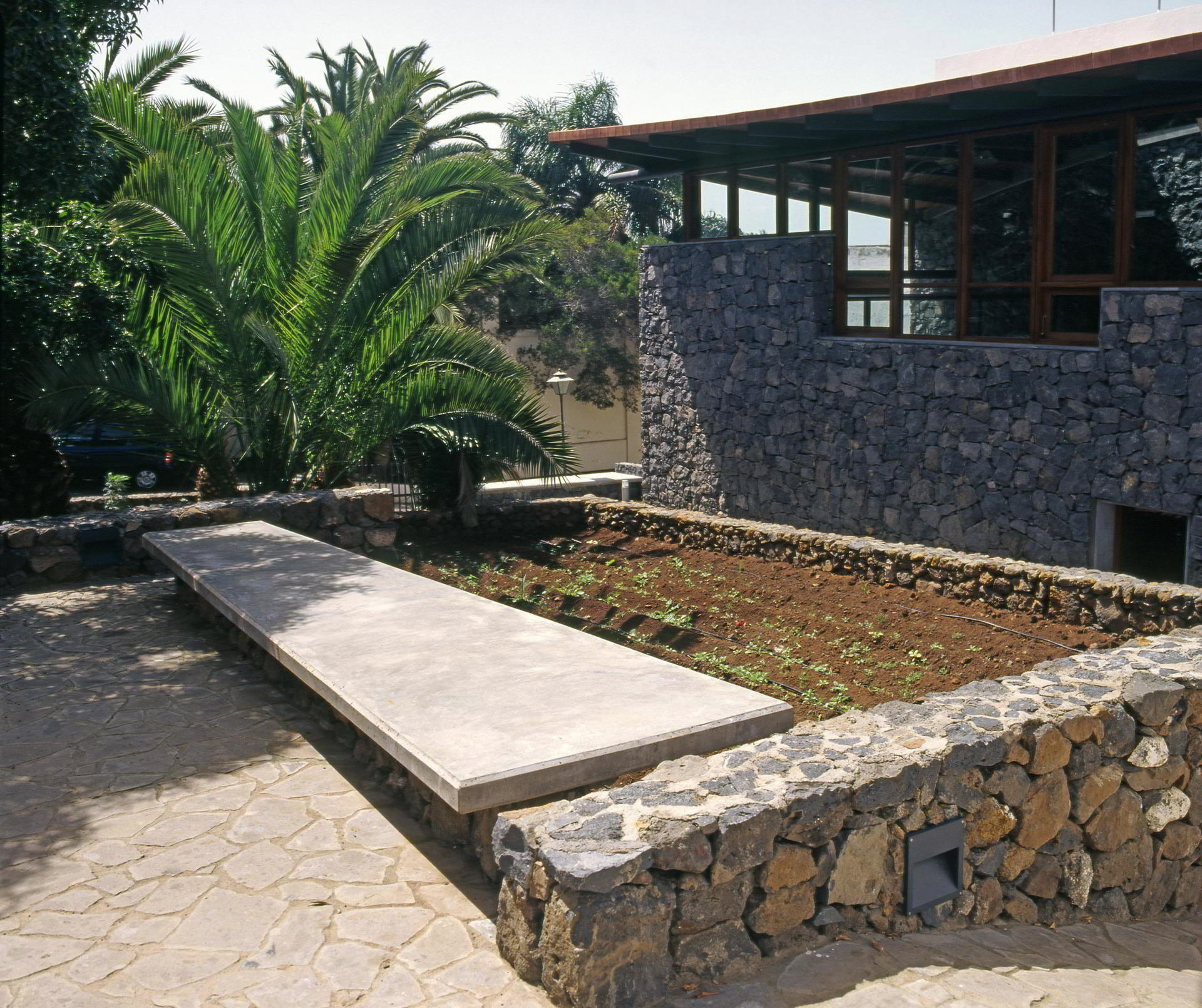 Rehabilitación y ampliación de la Casa Museo de la Sierva de Dios, El Sauzal (2003). Federico García Barba, Cristina González Vázquez de Parga (GBGV Arquitectos)