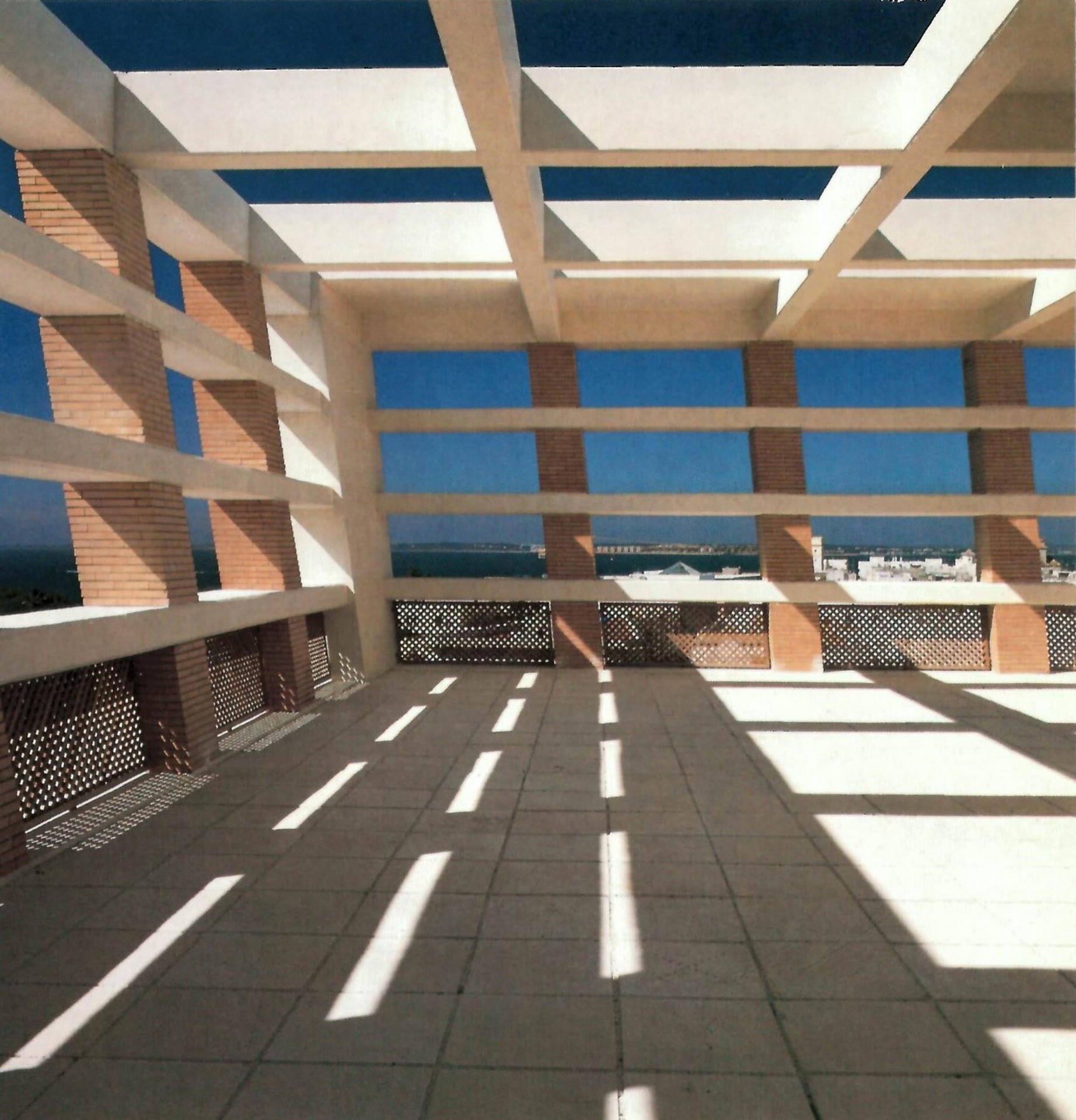  Torre Inclinada de Cádiz