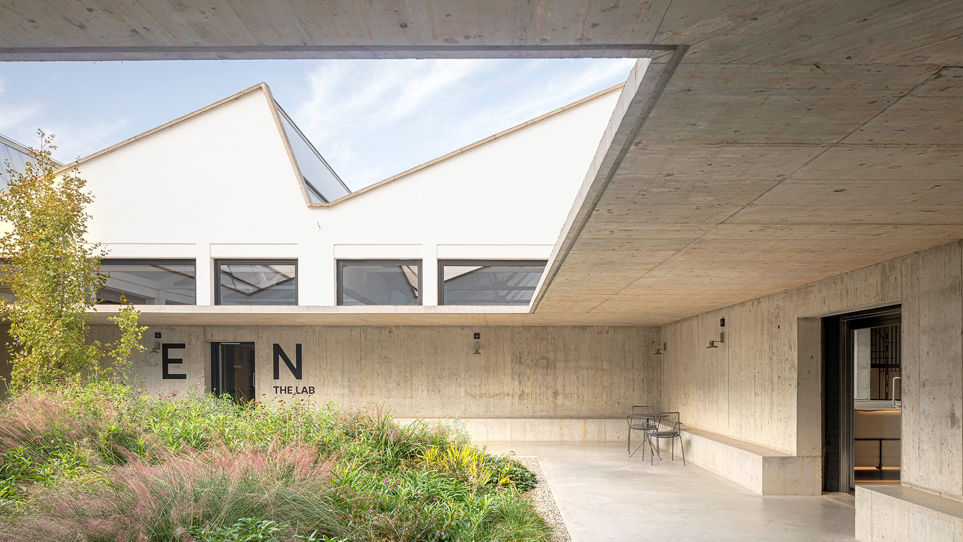  Rehabilitación de oficinas 1822