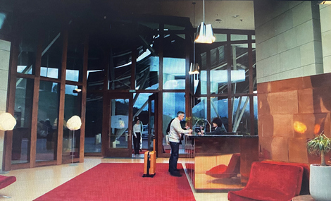 Fotograma El cuarto pasajero, de Álex de la Iglesia