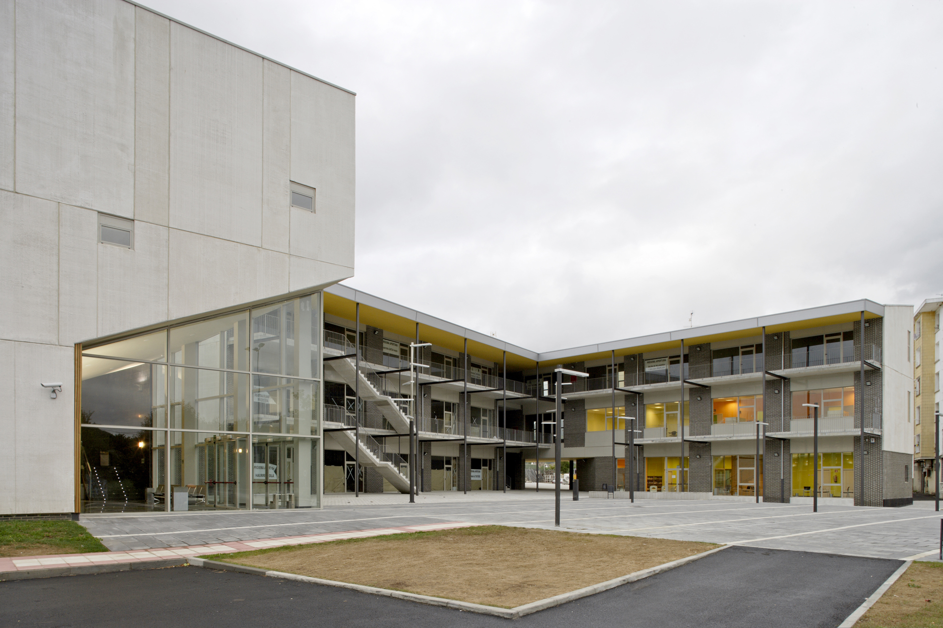  Centro Cívico Meatzari