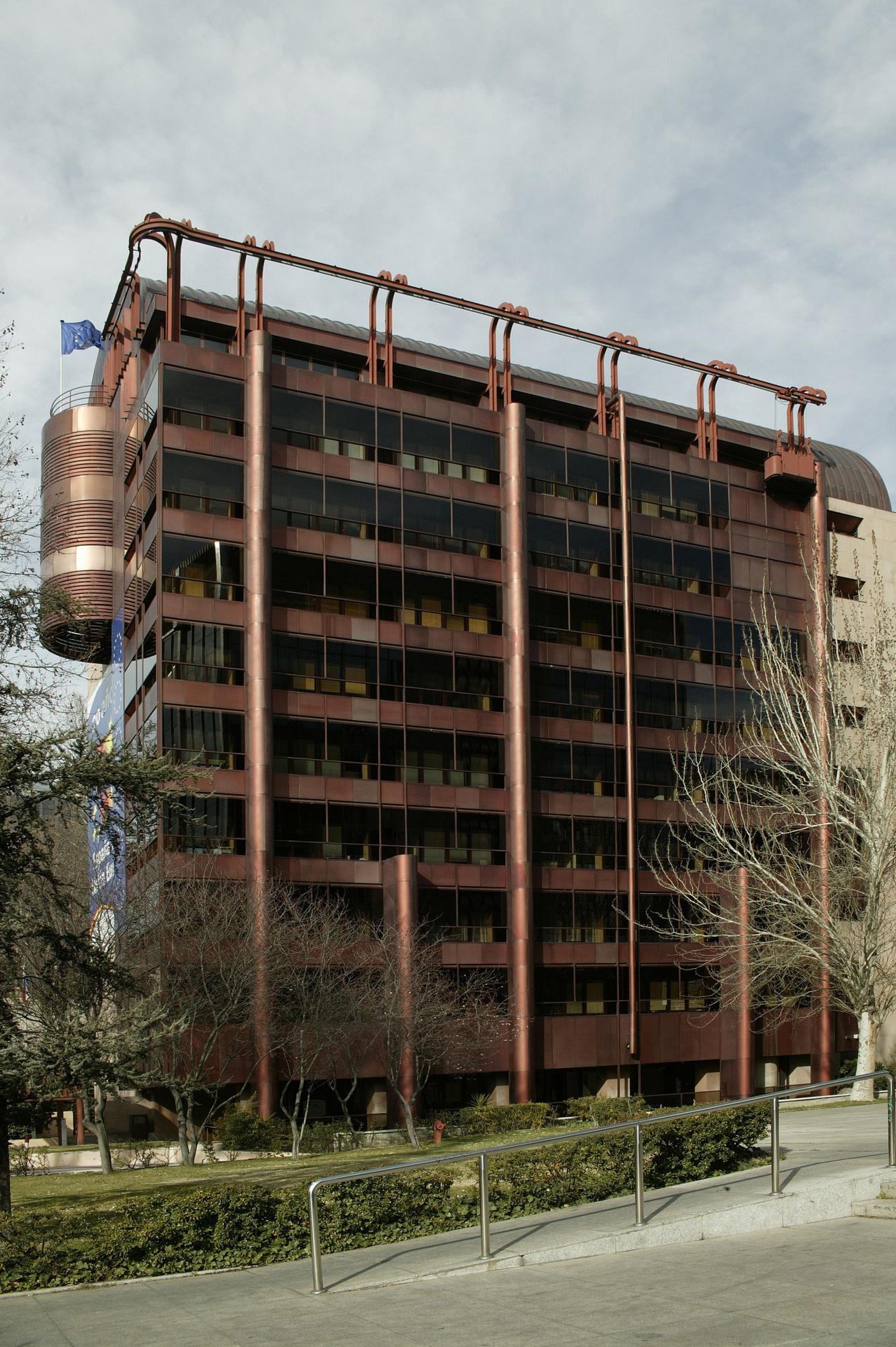  Edificio Bankunión (Sede de la Comisión Europea y Embajada de Irlanda)