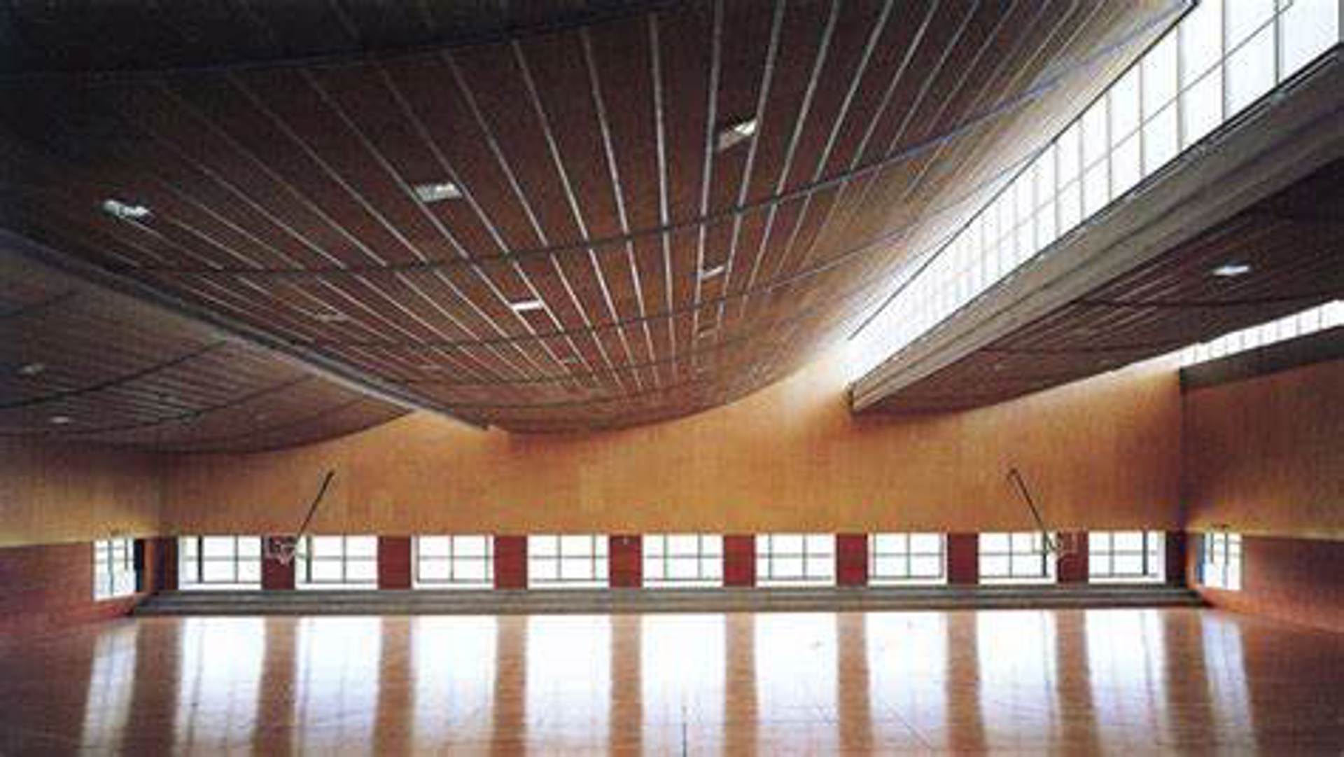  Pabellón polideportivo y taller de remo en Banyoles