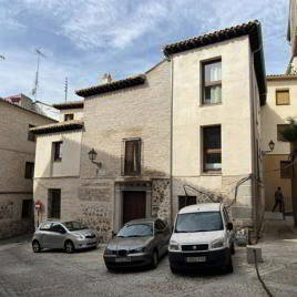 Casa Patio en la Plaza de Las Fuentes