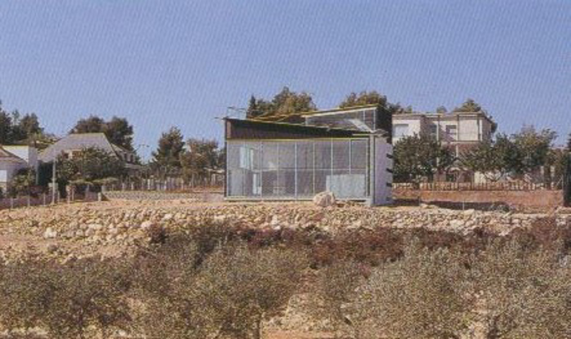  Vivienda al límite de la ciudad