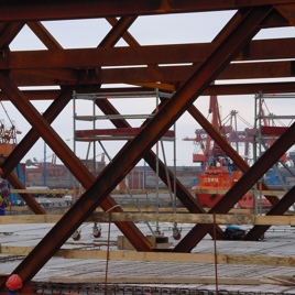 Edificio de servicios para la autoridad portuaria en El Musel