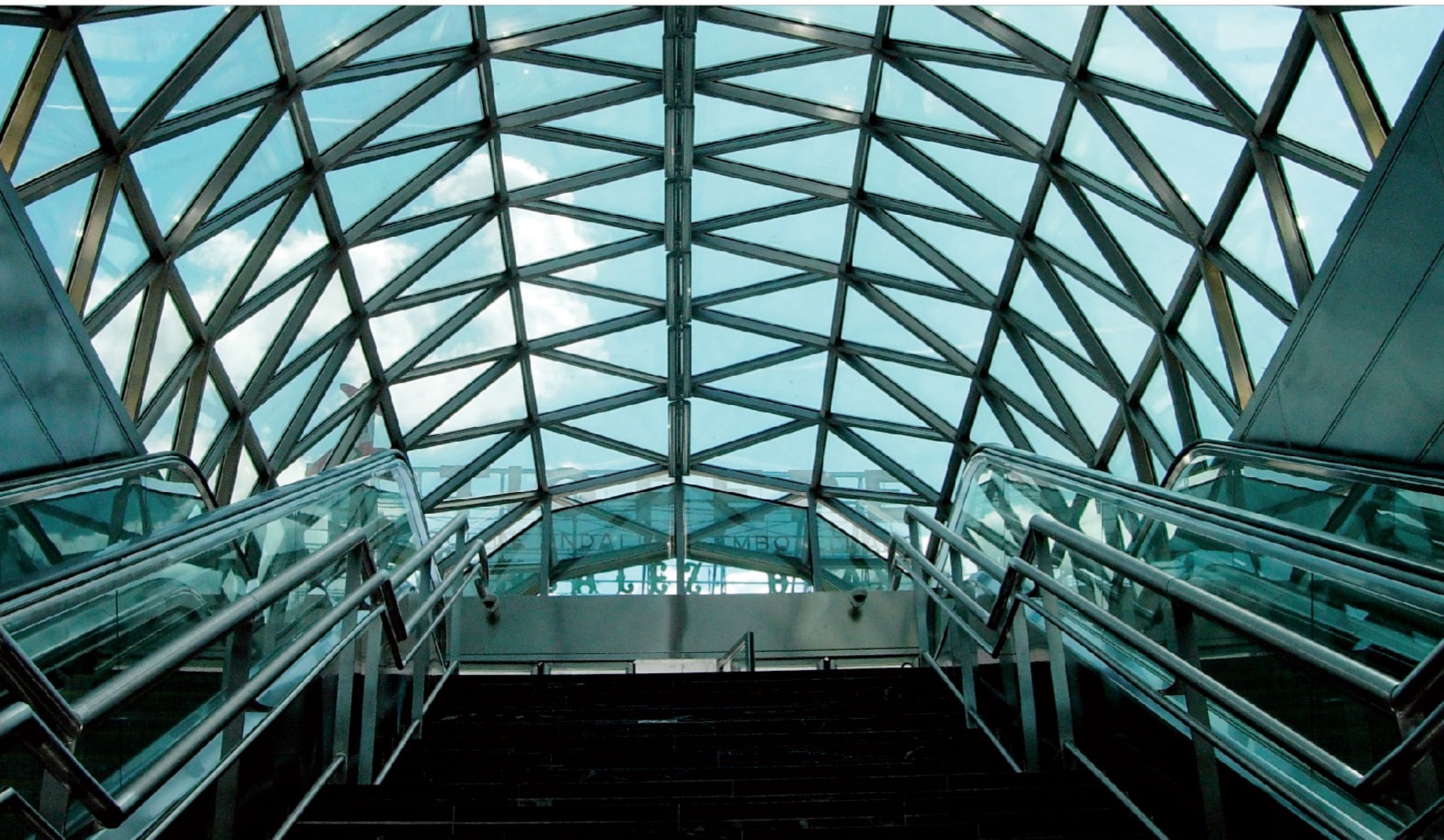  Estación intermodal de transporte de la Puerta del Sol