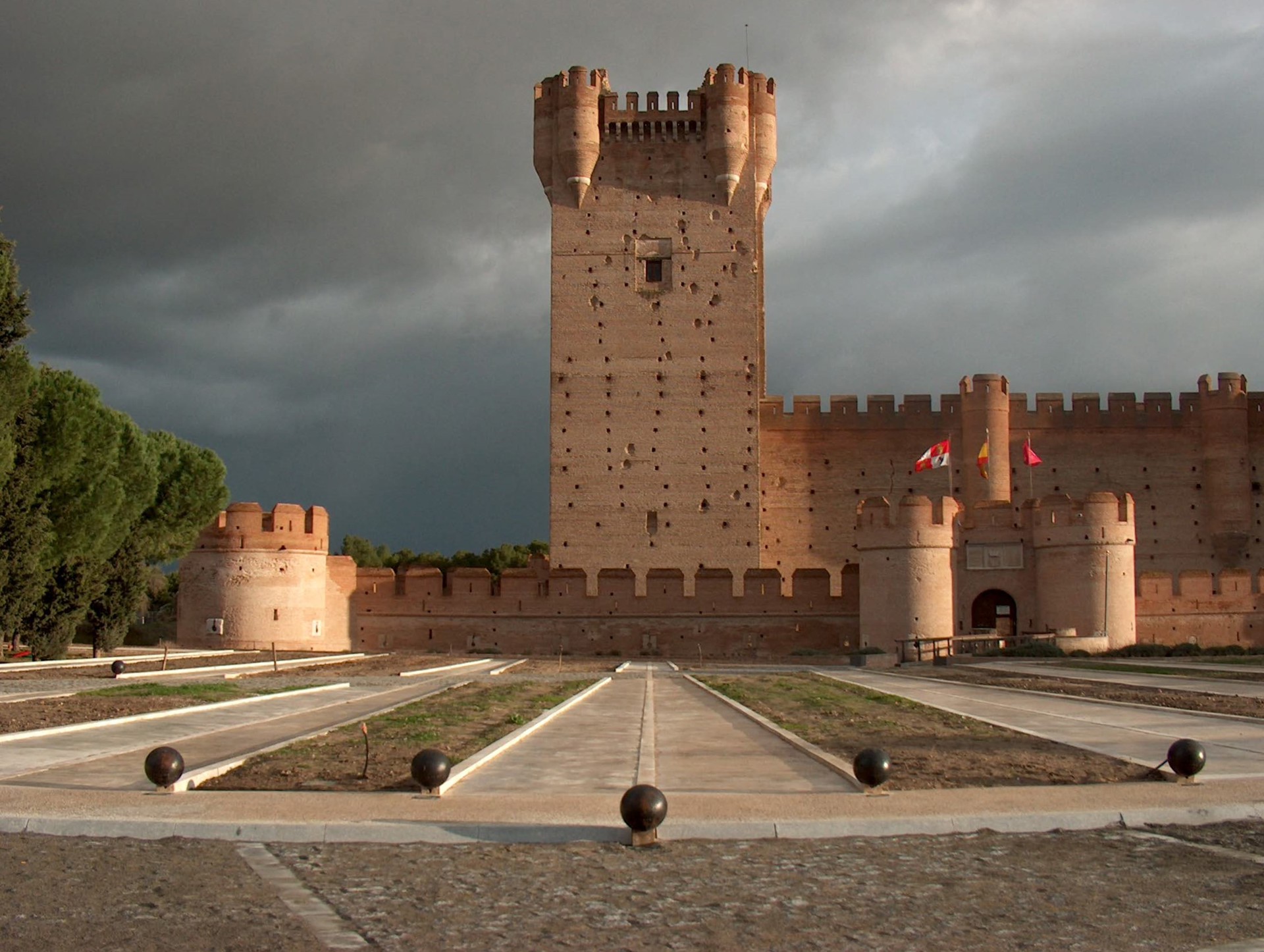  Recuperación de fosos del Castillo de la Mota