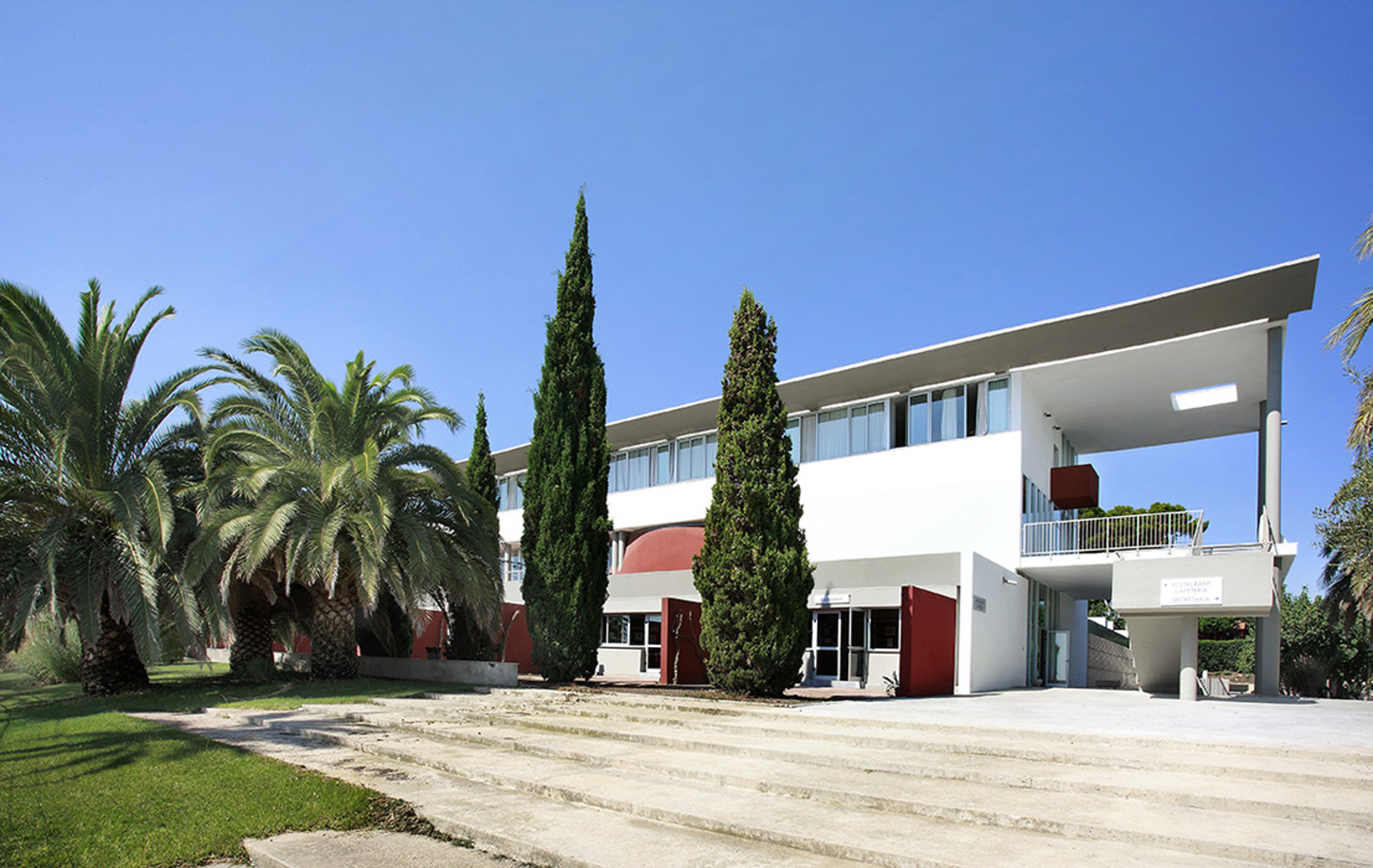  Escuela de hostelería y turismo de Cambrils
