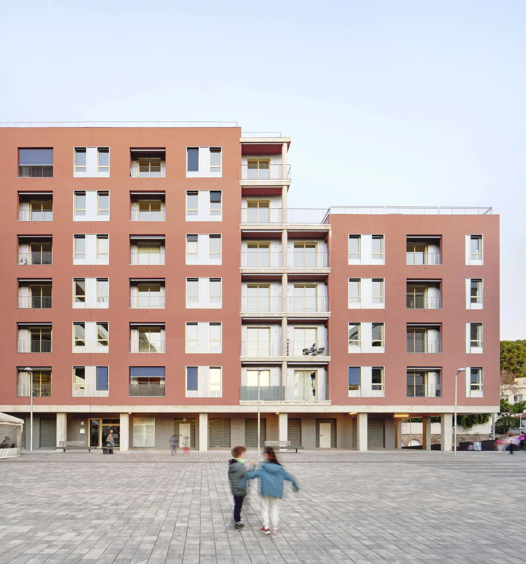  KITCH-ROOM - Bloque de 67 viviendas públicas en El Masnou