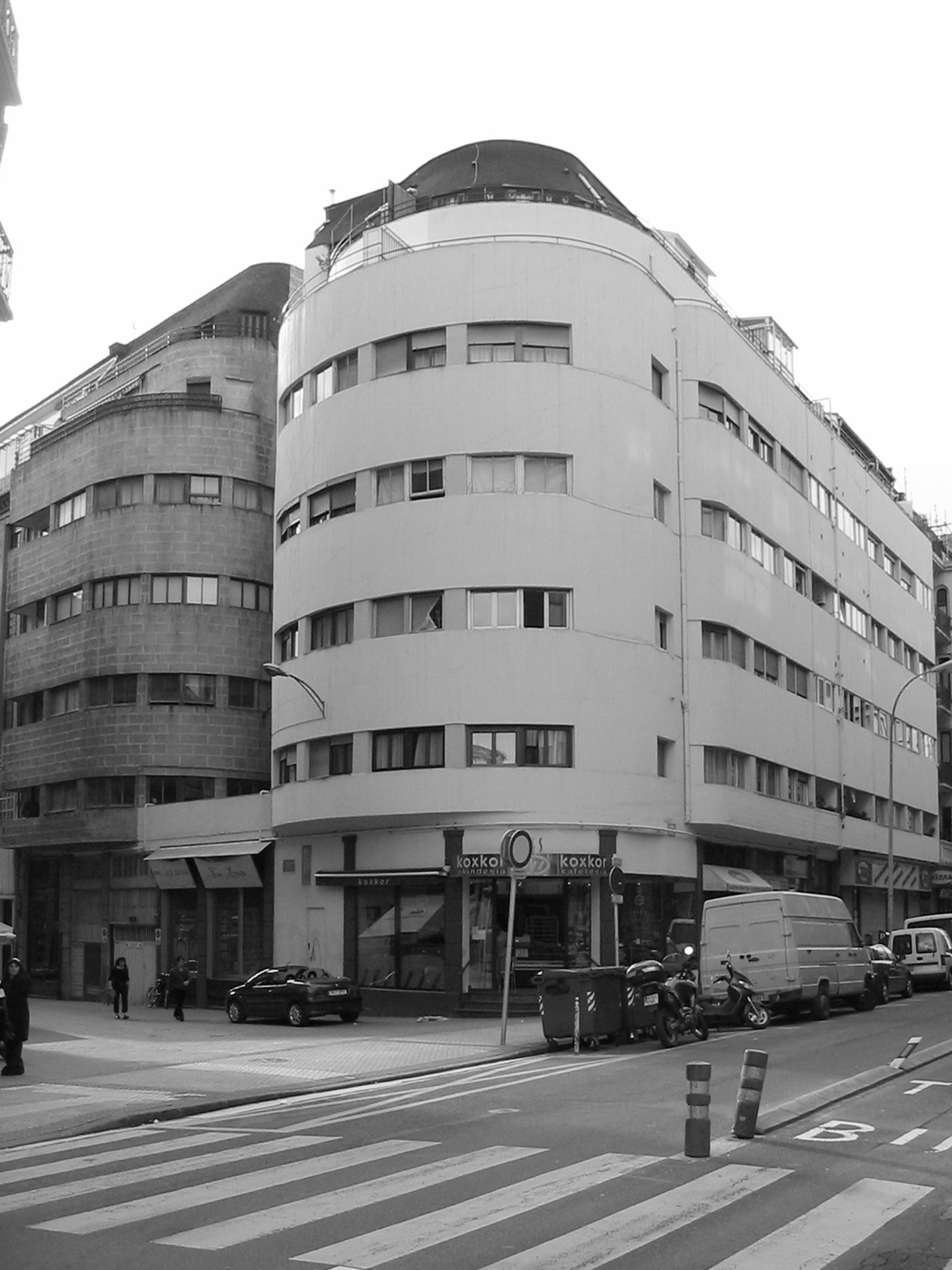  Edificio de viviendas en la calle Gloria