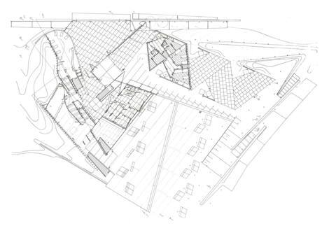 Escola Llar. Col·legi Públic Mare de Déu de la Vallivana en Morella, Castelló. Estudio Miralles Pinós, Enric Miralles y Carme Pinós