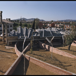 Biblioteca Pública Enric Miralles