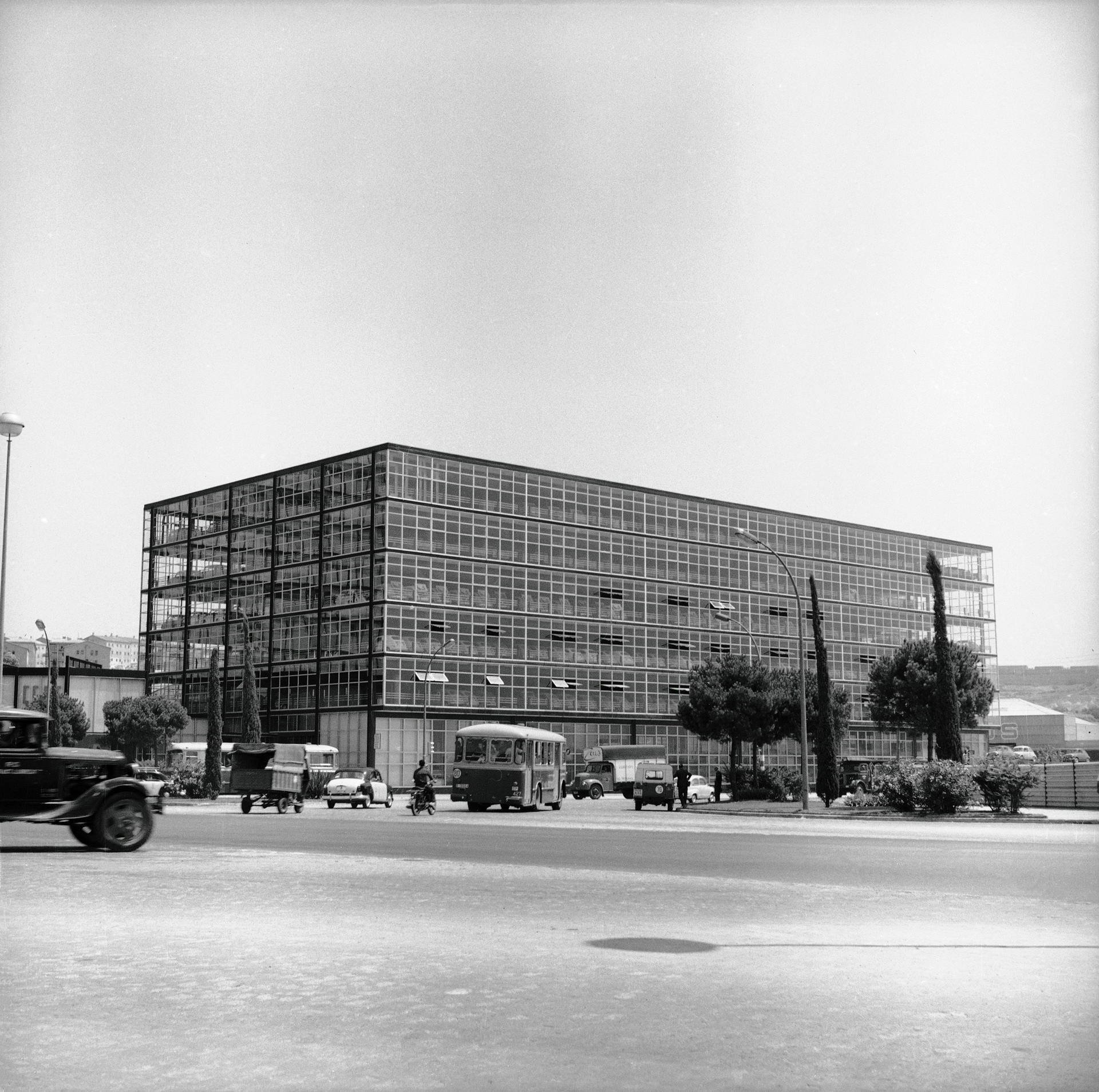 Filial SEAT en Barcelona, Rafael Echaide Itarte, César Ortiz-Echagüe Rubio