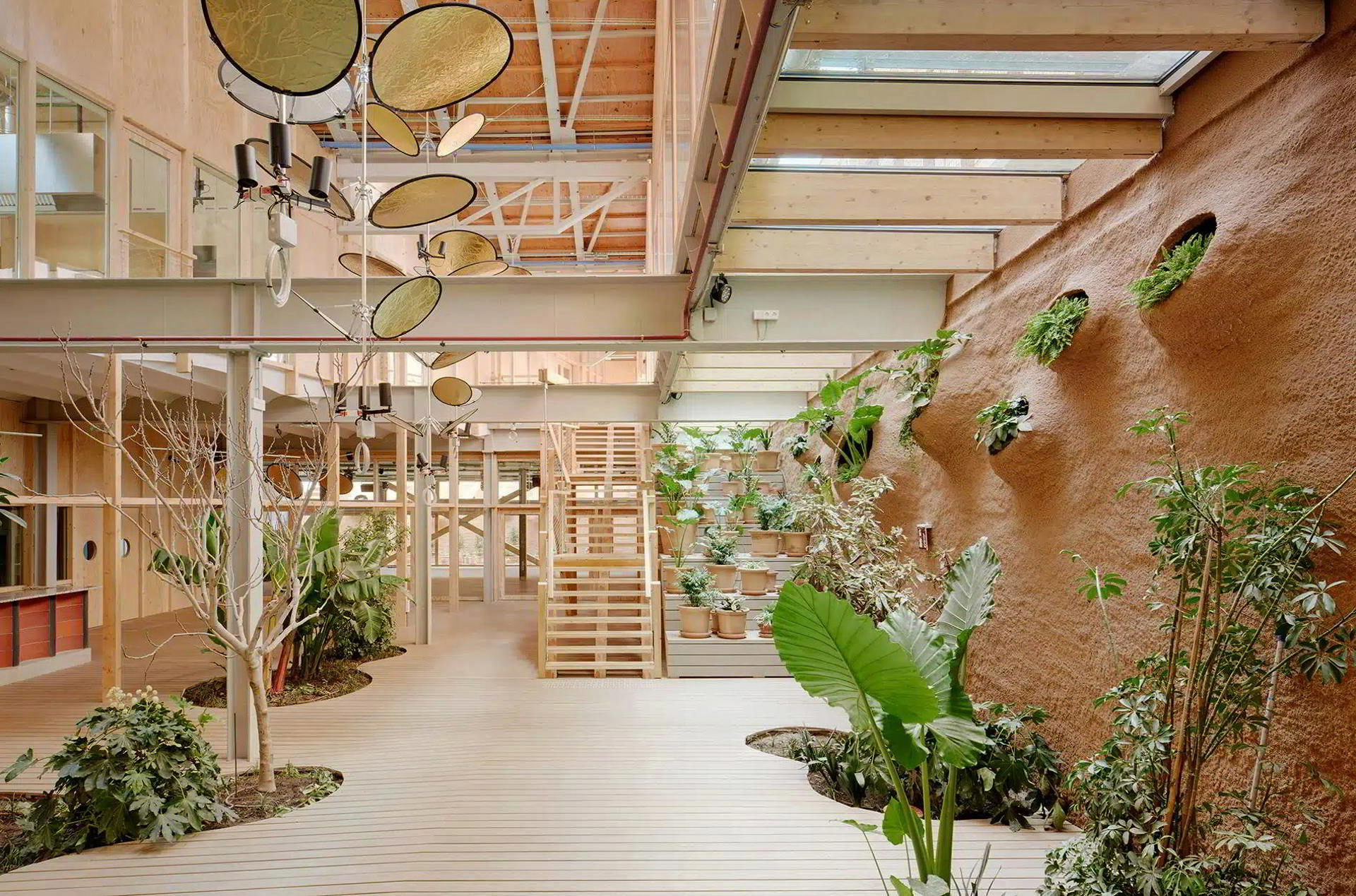 Edificio para Infinito Delicias, elii y Husos arquitecturas