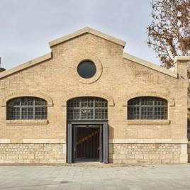 Adaptaciones de la Nave 3 del Parque Central a equipamiento cultural