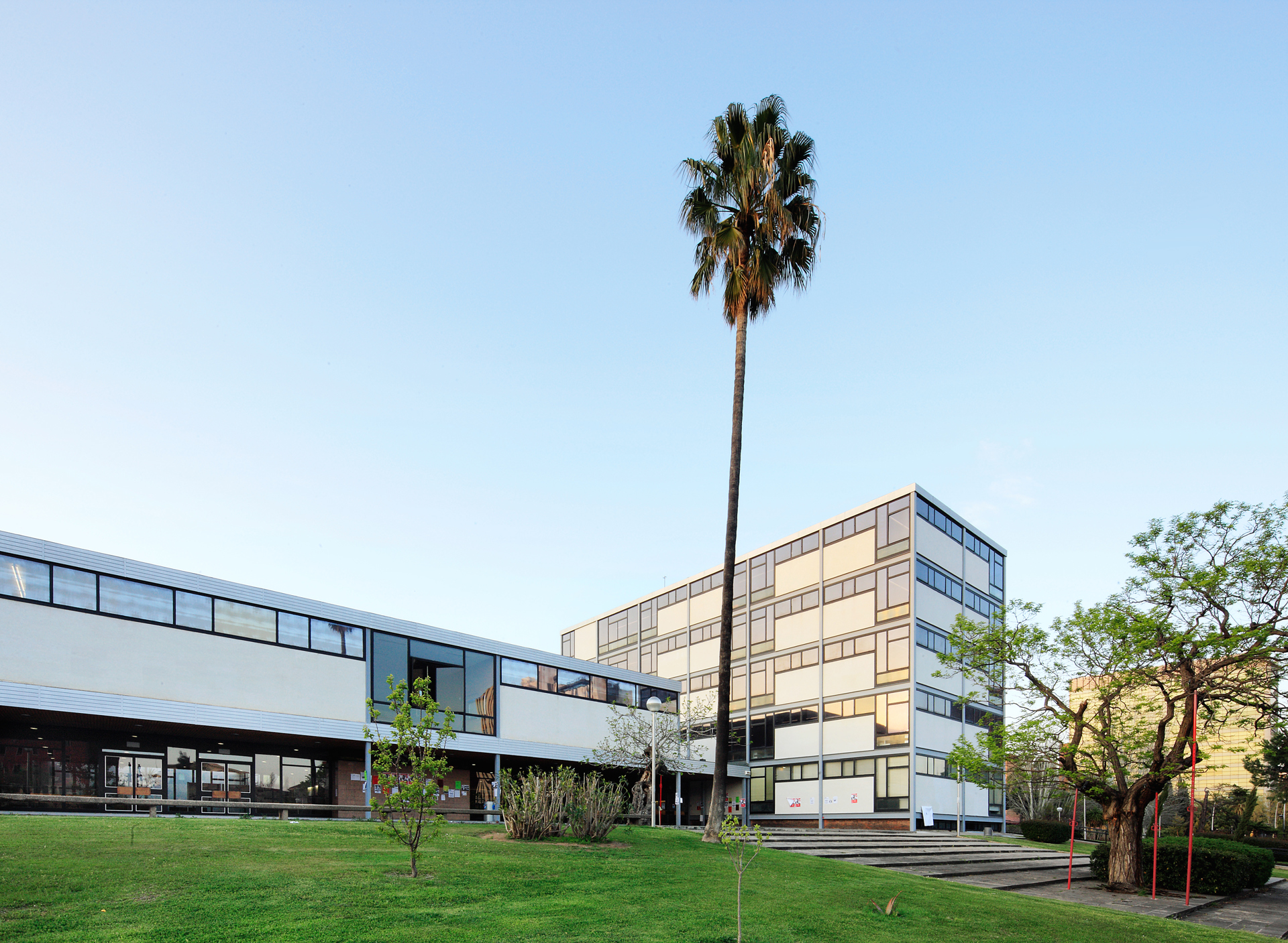  Facultad de Derecho, Universidad de Barcelona