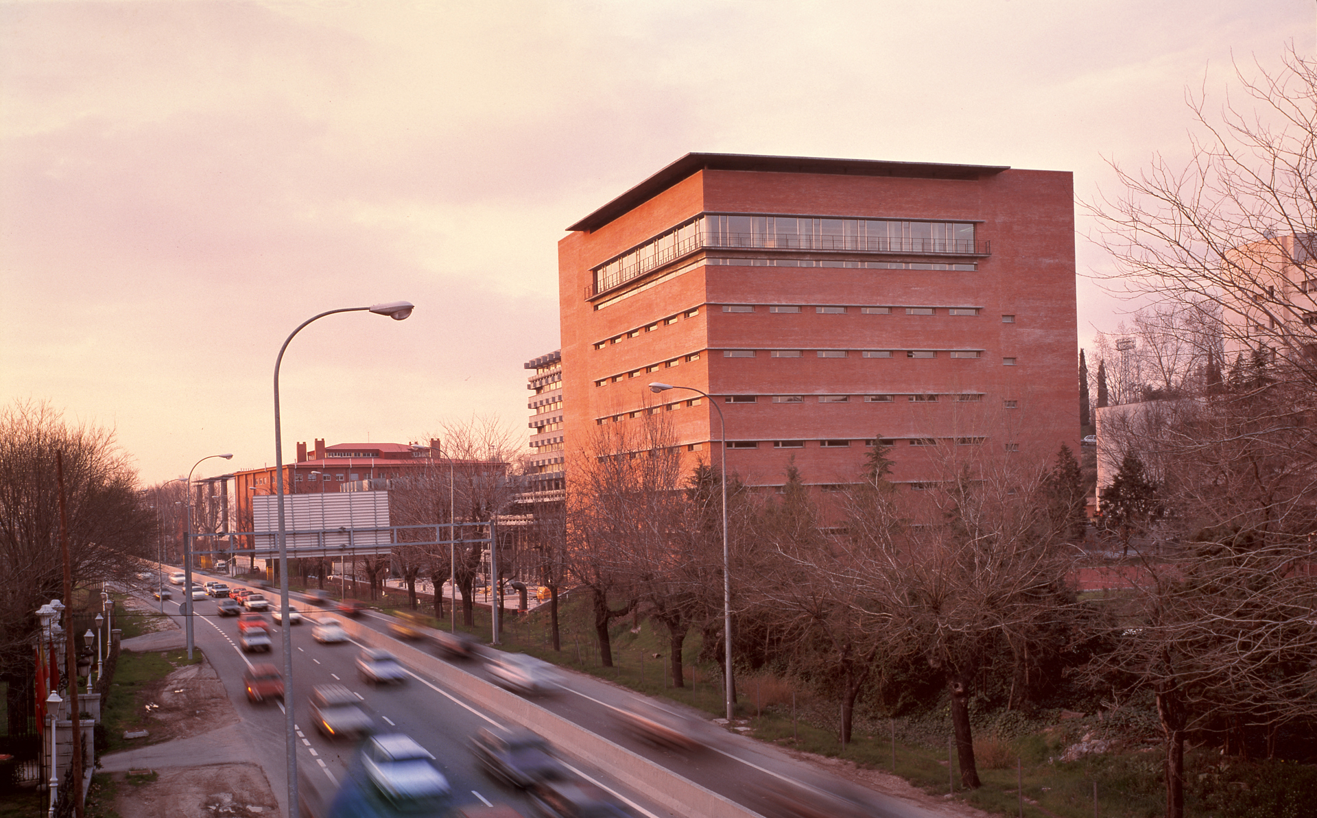  Biblioteca Universitaria (UNED)
