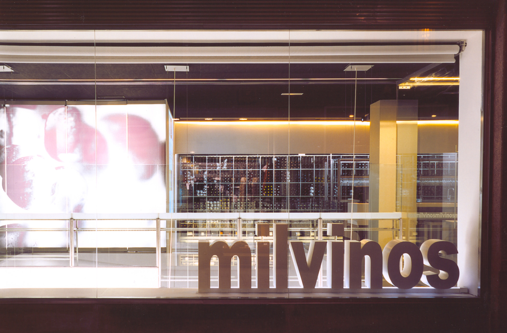  Restaurante Mil Vinos