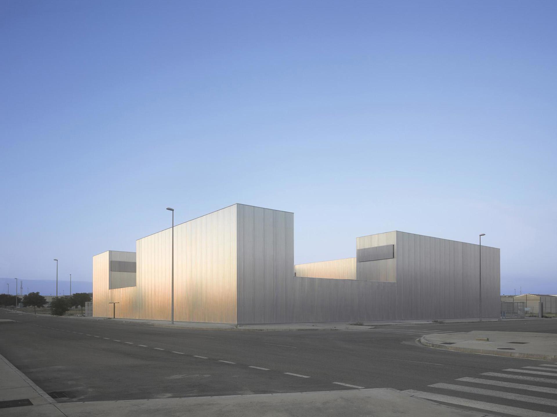  Industria de montajes eléctricos