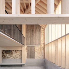 Edificio público Aterpe en Larrabetzu