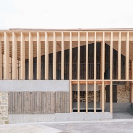 Edificio público Aterpe en Larrabetzu