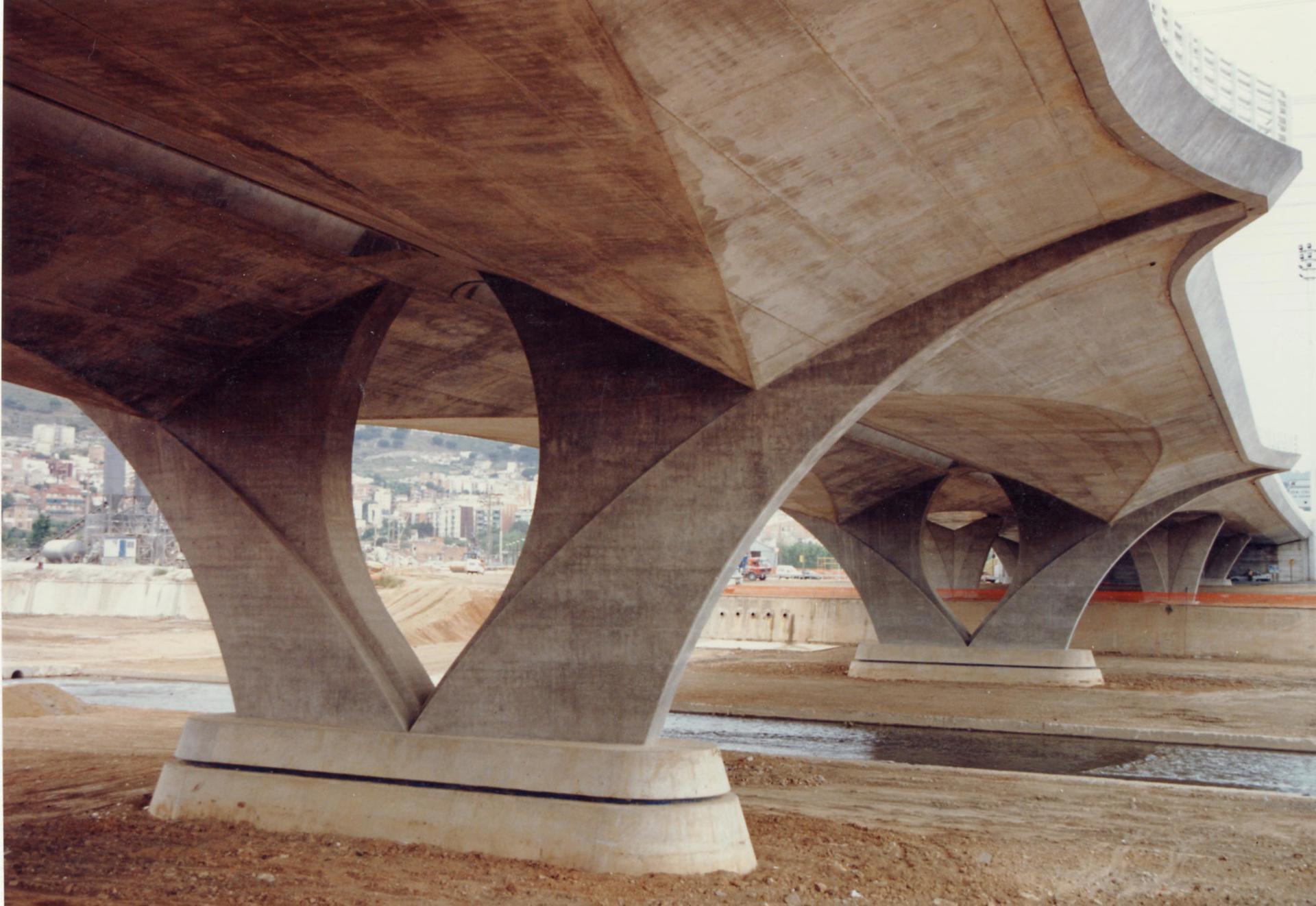  Puente sobre el río Besós