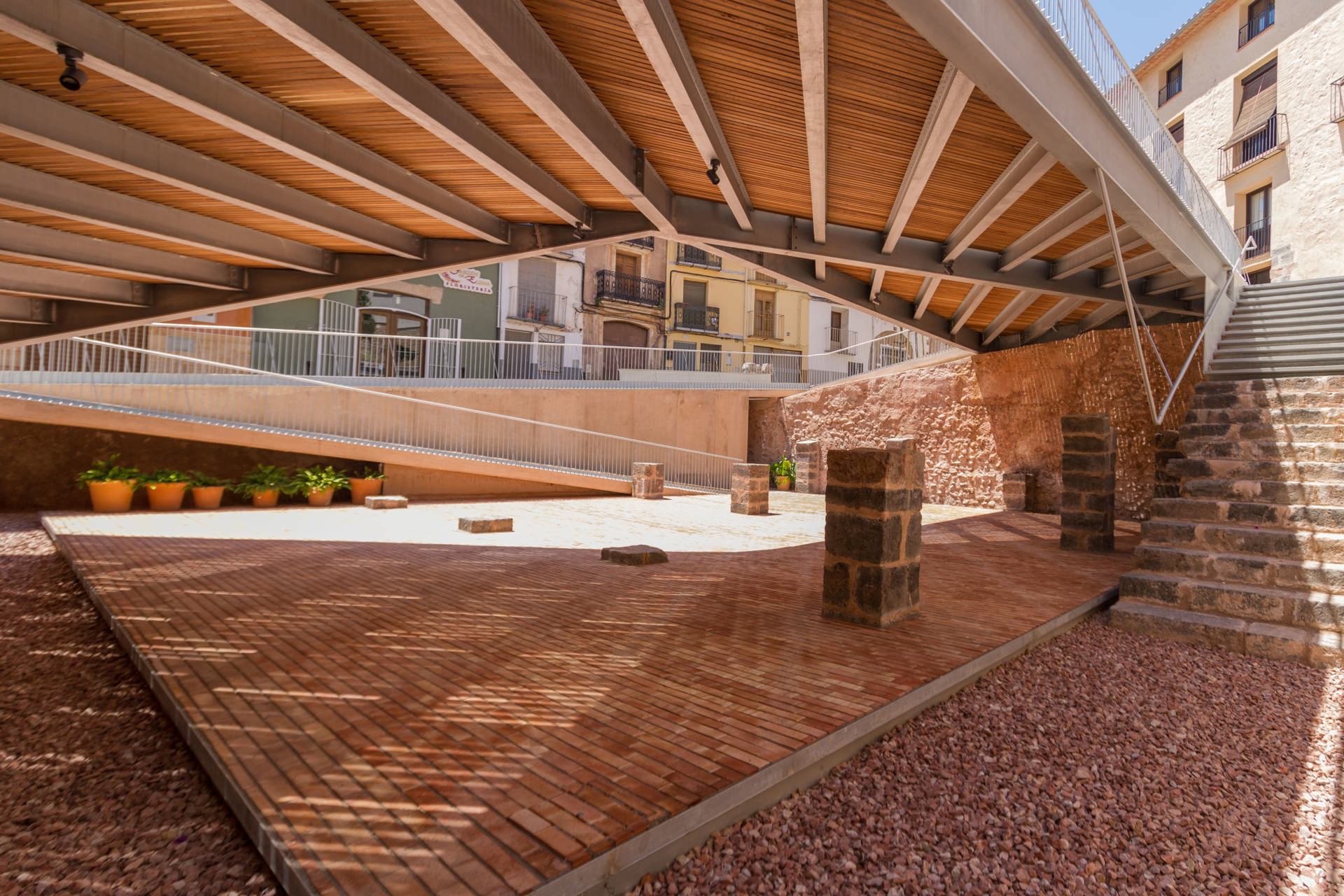  Plaza de la Sinagoga en el centro histórico de Onda