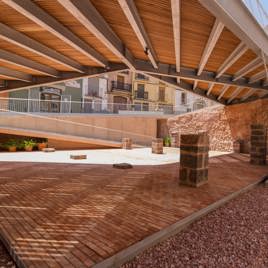 Plaza de la Sinagoga en el centro histórico de Onda
