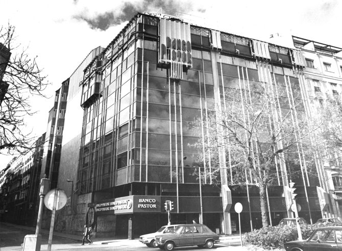 Banco Pastor - La Casa de la Arquitectura