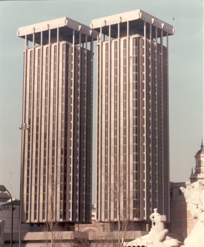 Torres Colón - La Casa de la Arquitectura