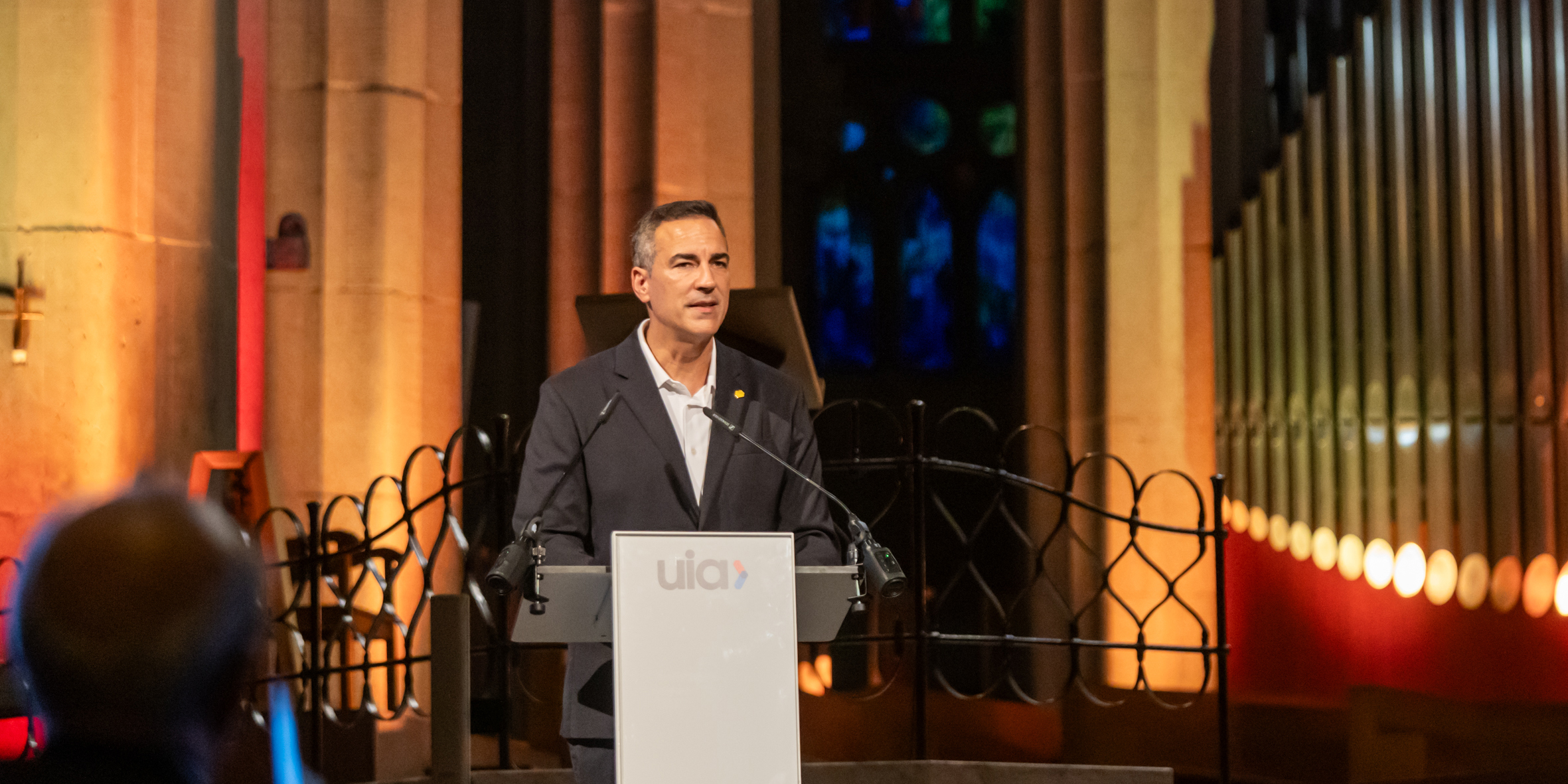 "La arquitectura hace más que dar forma a los lugares donde vivimos. Da forma al mundo que otros heredarán": Iñaqui Carnicero reivindica la excelencia arquitectónica en la ceremonia de entrega de la Medalla de Oro y los Premios Trienales de la UIA