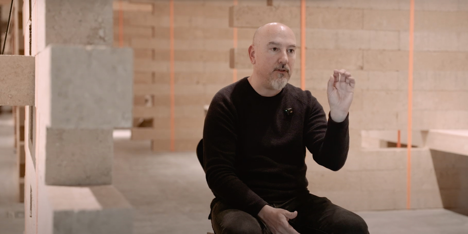 Entrevista con Josep Ferrando, comisario de la exposición "Arquitectura es cooperación"