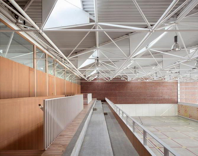 Pabellón multiusos "Escola Gavina" - La Casa de la Arquitectura