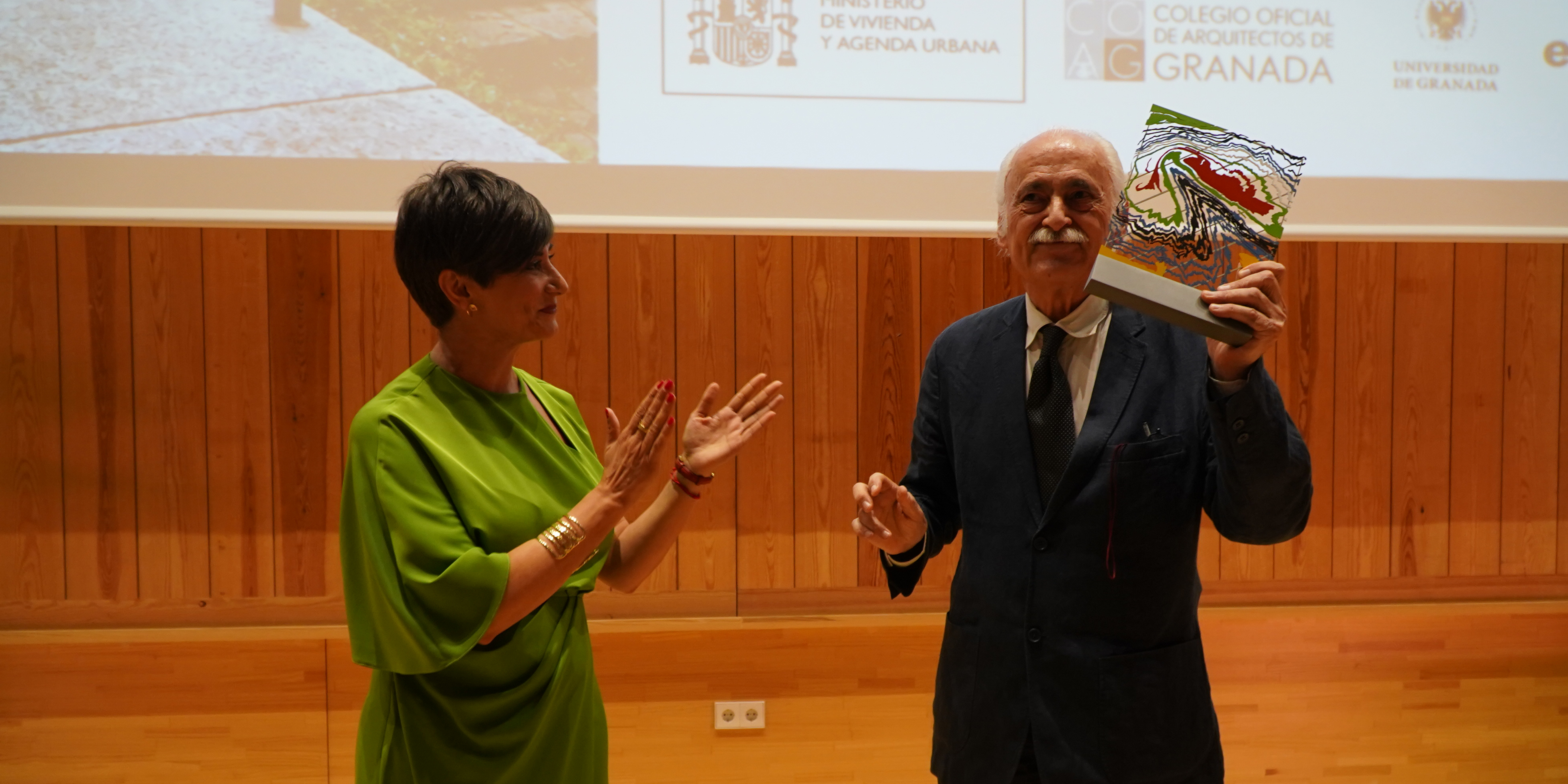 Víctor López Cotelo recibe el Premio Nacional de Arquitectura 2024 en Granada