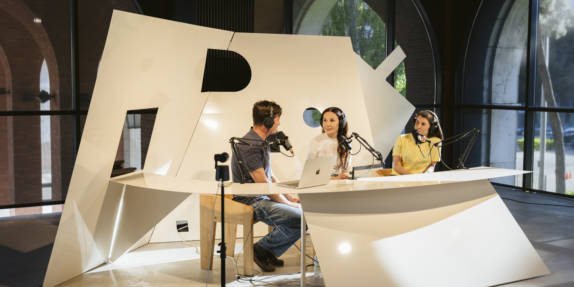 LA CASA DE LA CASA T3 E1: JUEGO CON VICTORIA ACEBO, BEGOÑA DE ABAJO E ISMAEL LÓPEZ