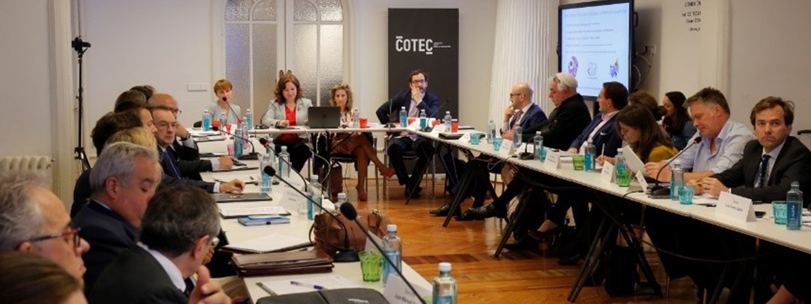 Grupo Antolín y Correos exponen sus modelos formativos