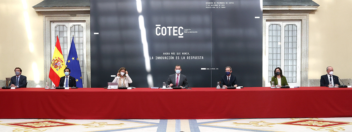 SM el Rey presidió la reunión anual de miembros de Cotec, celebrada en el Palacio de El Pardo