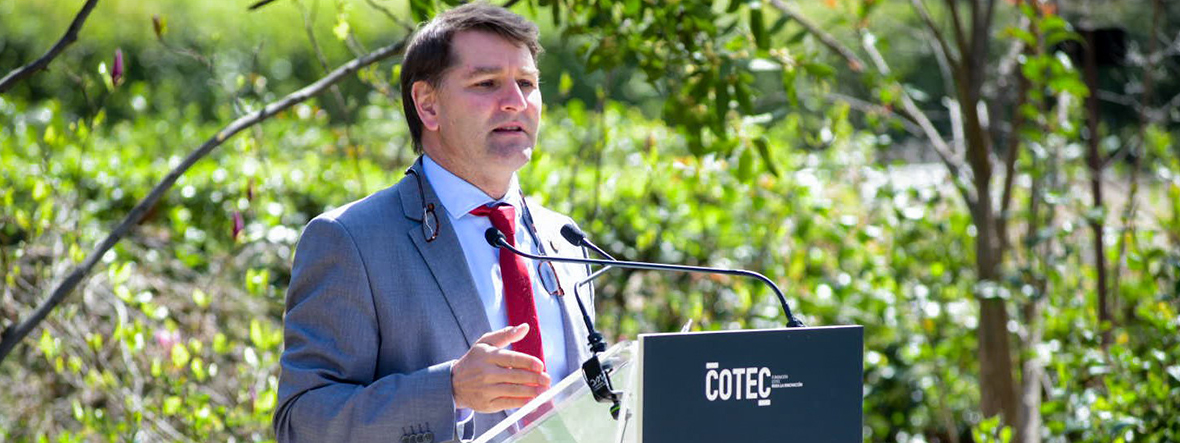 Manuel de la Rocha expone a los miembros de Cotec los avances del Plan de Recuperación del Gobierno