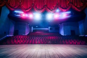 Teatro en el Aula: Fomentando la Expresión Auténtica, la Creatividad y la Inclusión (Edición 1)