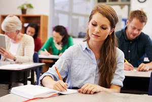 Cursos de actualización, perfeccionamiento y especialización de competencias en idiomas