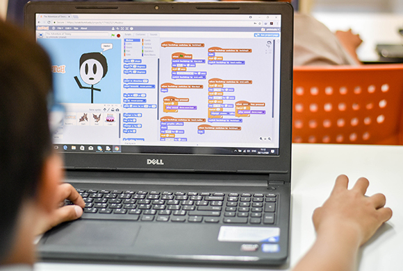 SCRATCH 3.0: APLICACIONES EN EL AULA (Edición 1) - Centro Regional de ...