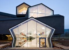 Arquitectos que juegan a las casitas