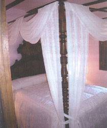 CORTIJO DE LOS OJOS DEL PRADO 1. CASA LA LUNA