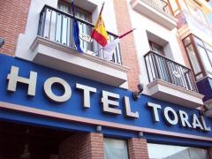 Hotel Toral