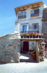 EL TELAR DE LA ABUELA SERAPIA