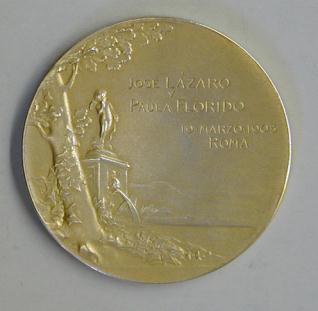 Medalla conmemorativa del matrimonio de José Lázaro con Paula Florido